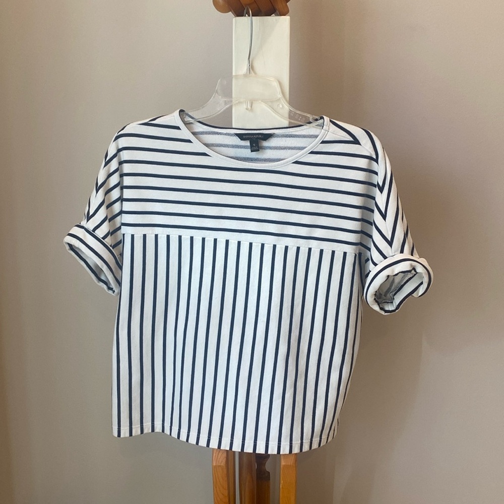 Banana Republic striped short sleeve top